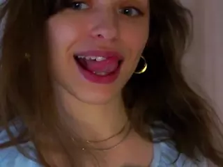 ElgaHaddock's Live Sex Cam Show