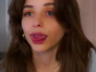 ElgaHaddock's Live Sex Cam Show