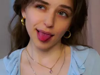 ElgaHaddock's Live Sex Cam Show