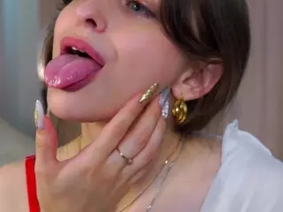 ElgaHaddock's Live Sex Cam Show