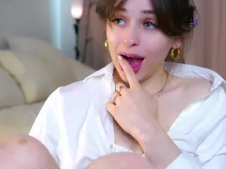ElgaHaddock's Live Sex Cam Show