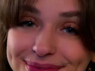 ElgaHaddock's Live Sex Cam Show