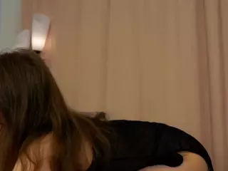 ElgaHaddock's Live Sex Cam Show