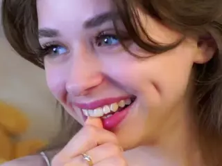 ElgaHaddock's Live Sex Cam Show