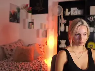 ayahitakayamaa's Live Sex Cam Show