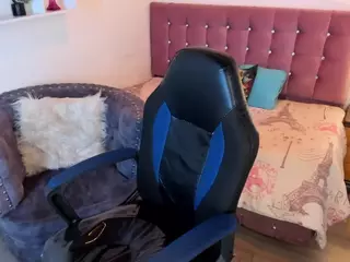 Blear Horny Girl's Live Sex Cam Show