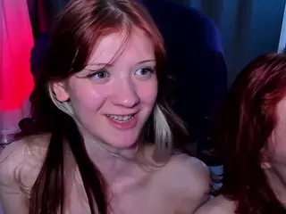 LinaVi's Live Sex Cam Show