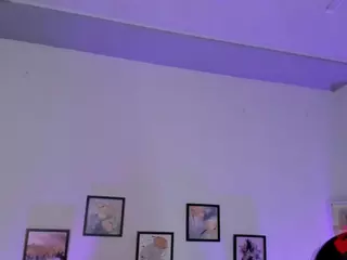 Niicole-Fox2's Live Sex Cam Show