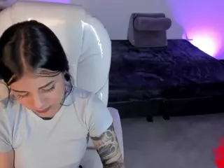 Niicole-Fox2's Live Sex Cam Show