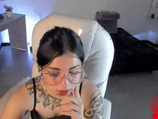 Niicole-Fox2's Live Sex Cam Show