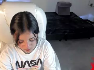 Niicole-Fox2's Live Sex Cam Show