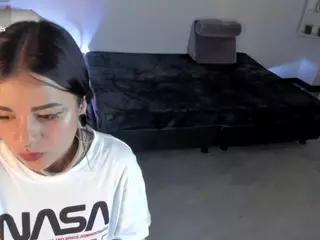 Niicole-Fox2's Live Sex Cam Show