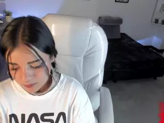 Niicole-Fox2's Live Sex Cam Show