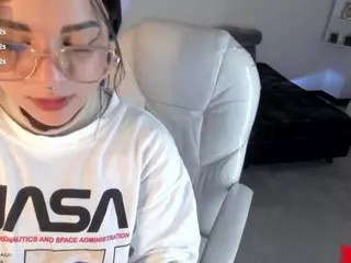 Niicole-Fox2's Live Sex Cam Show