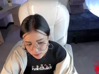 Niicole-Fox2's Live Sex Cam Show