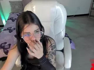 Niicole-Fox2's Live Sex Cam Show