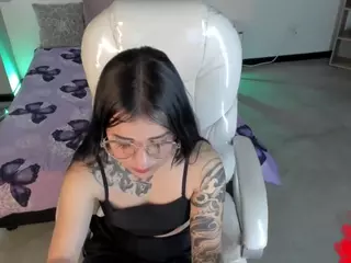 Niicole-Fox2's Live Sex Cam Show