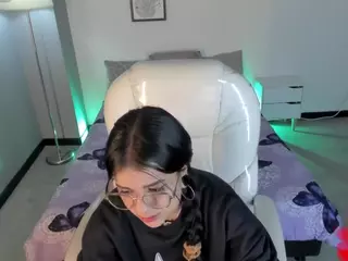 Niicole-Fox2's Live Sex Cam Show