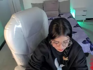 Niicole-Fox2's Live Sex Cam Show