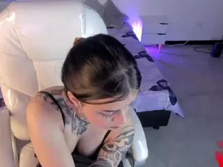 Niicole-Fox2's Live Sex Cam Show