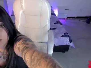 Niicole-Fox2's Live Sex Cam Show