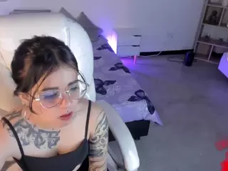 Niicole-Fox2's Live Sex Cam Show