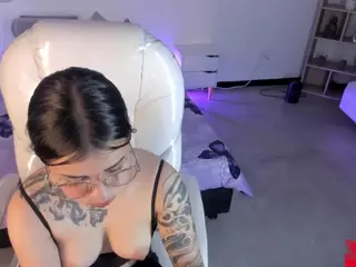 Niicole-Fox2's Live Sex Cam Show