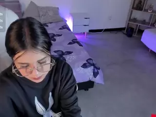 Niicole-Fox2's Live Sex Cam Show