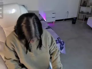 Niicole-Fox2's Live Sex Cam Show
