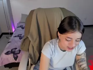 Niicole-Fox2's Live Sex Cam Show