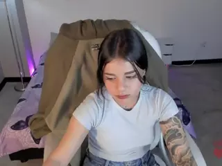 Niicole-Fox2's Live Sex Cam Show