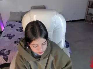 Niicole-Fox2's Live Sex Cam Show