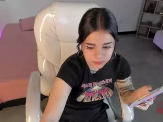 Niicole-Fox2's Live Sex Cam Show