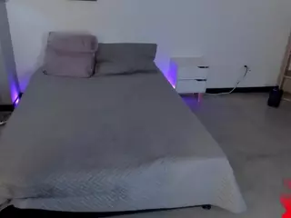 Niicole-Fox2's Live Sex Cam Show