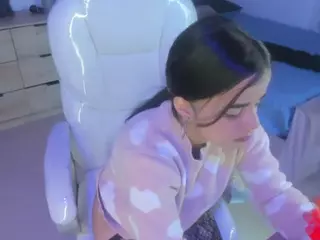 Niicole-Fox2's Live Sex Cam Show