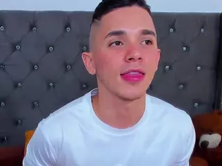 Anderr-Gray's Live Sex Cam Show