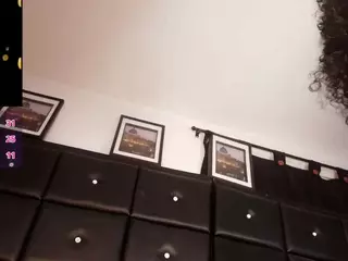 sensual crazy's Live Sex Cam Show