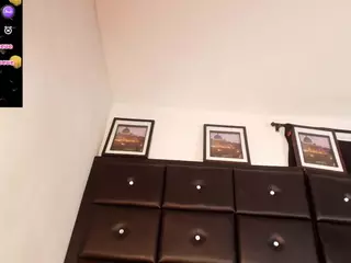 sensual crazy's Live Sex Cam Show