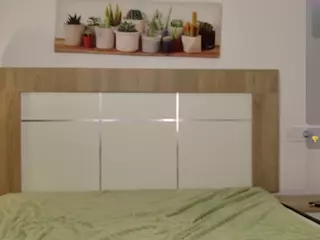 Luna's Live Sex Cam Show