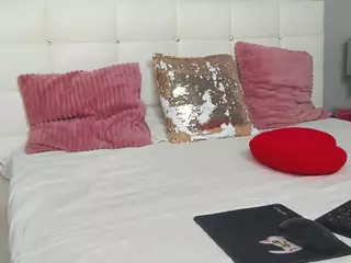 JuliaHunts's Live Sex Cam Show