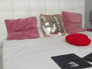 JuliaHunts's Live Sex Cam Show