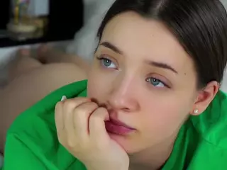 CwenFenney's Live Sex Cam Show