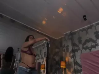 Kary-ks's Live Sex Cam Show