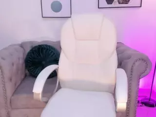 Laylaa-Breezee's Live Sex Cam Show