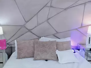 Laylaa-Breezee's Live Sex Cam Show
