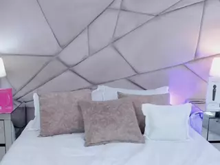 Laylaa-Breezee's Live Sex Cam Show