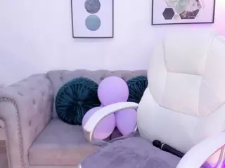 Laylaa-Breezee's Live Sex Cam Show