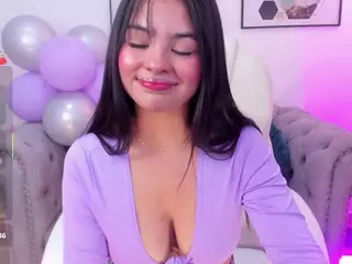 Laylaa-Breezee's Live Sex Cam Show