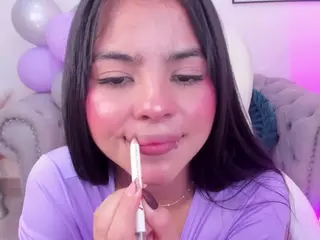 Laylaa-Breezee's Live Sex Cam Show