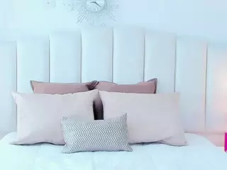 Laylaa-Breezee's Live Sex Cam Show